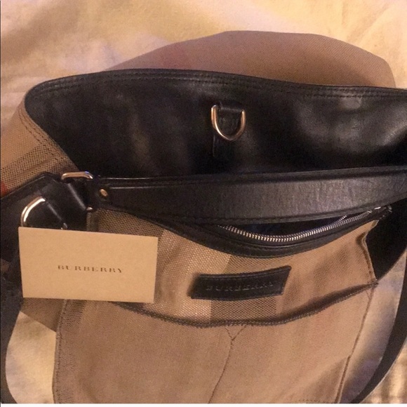 Authentic Burberry Bag- large canvas - Picture 7 of 10